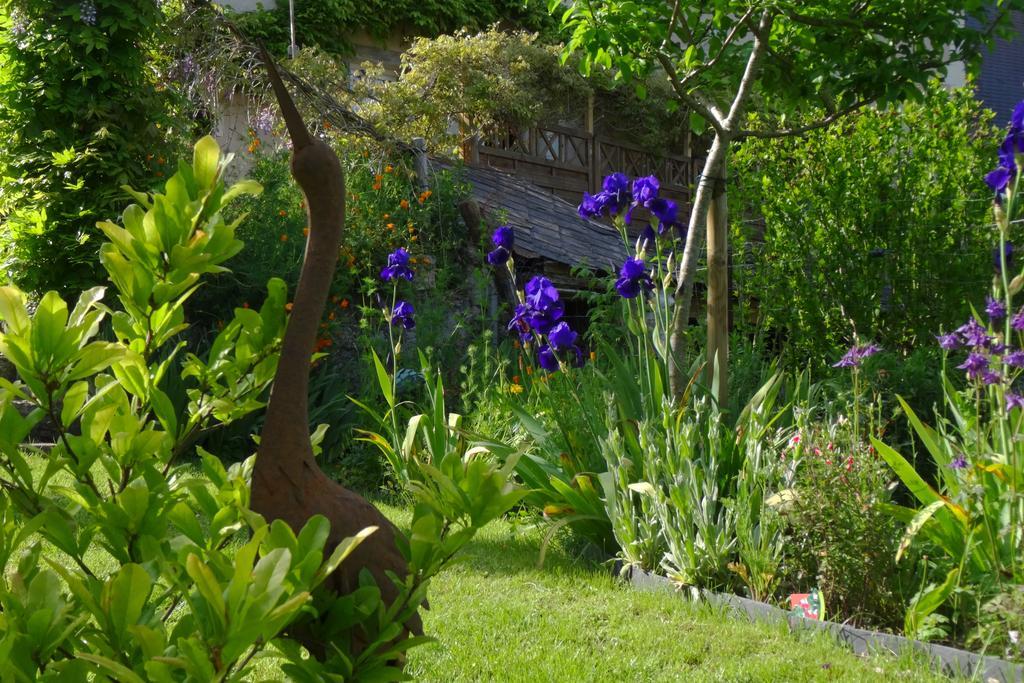Le Petit Jardin Yoyo Hotel Monts Bagian luar foto