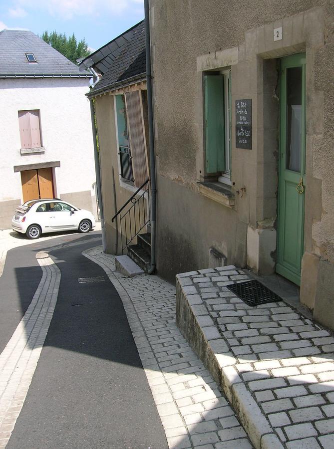 Le Petit Jardin Yoyo Hotel Monts Bagian luar foto