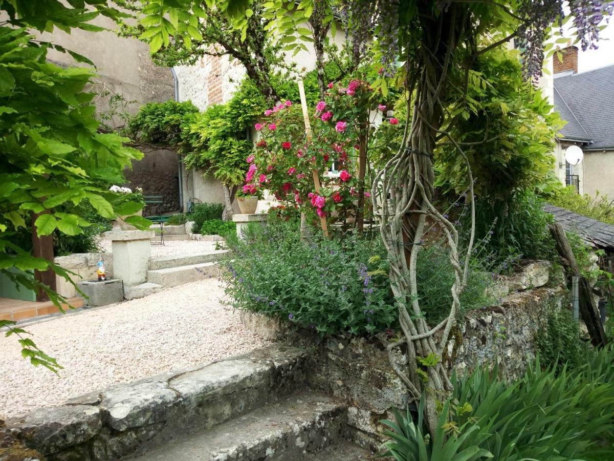 Le Petit Jardin Yoyo Hotel Monts Bagian luar foto
